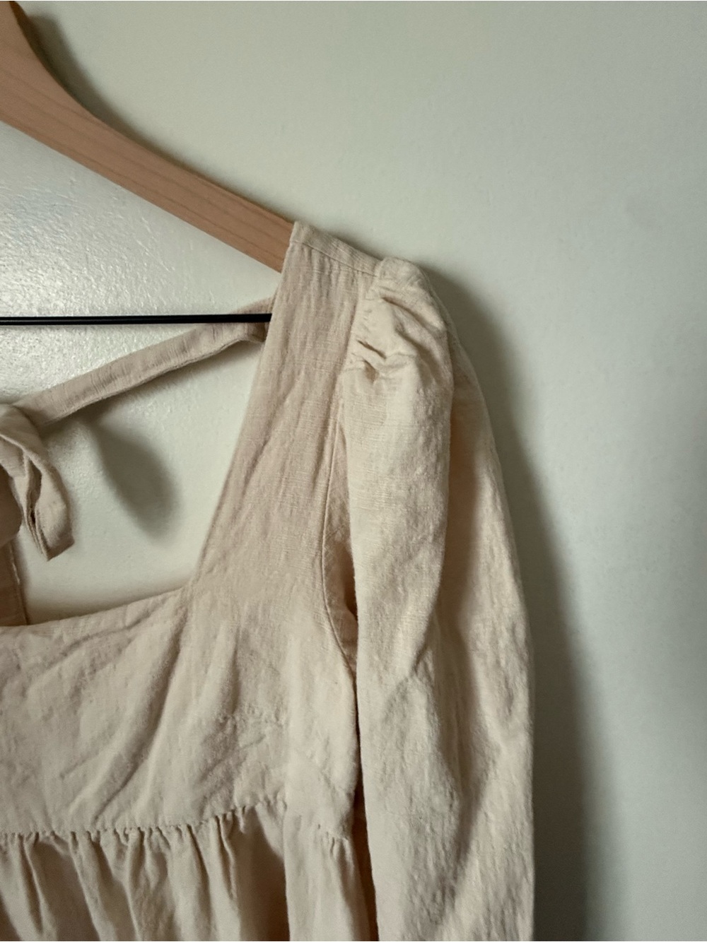 Jacqui E Cream Tiered Midi Dress - Picture 5 of 11